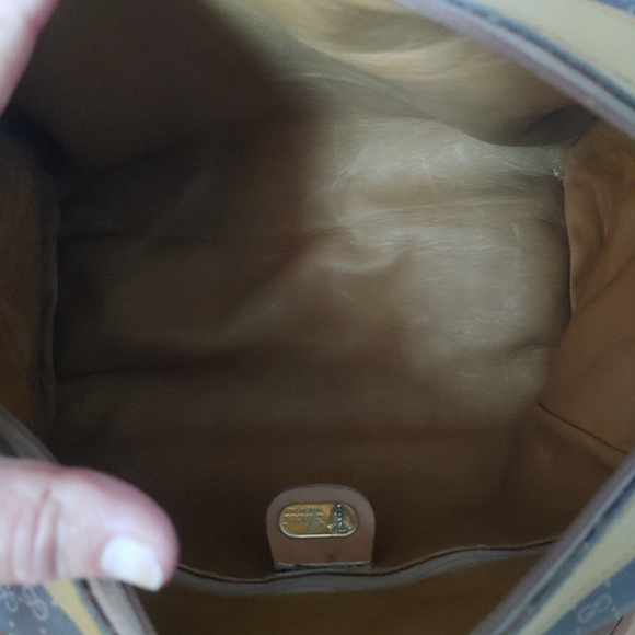 VINTAGE GUCCI BAG. GG LOGO. NEW LINING. EUC. - Picture 11 of 11